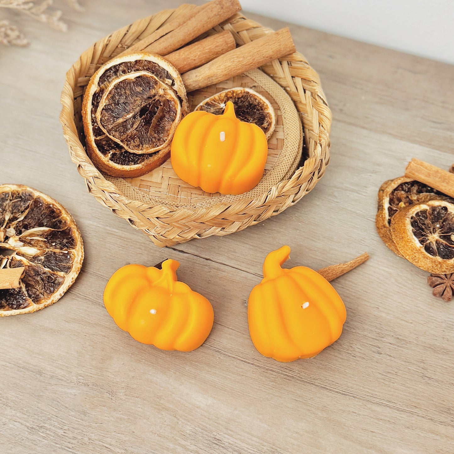 Orange Pumpkin Tea Light Candle Set - Autumn Candles - Halloween Decoration - Spiced Pumpkin