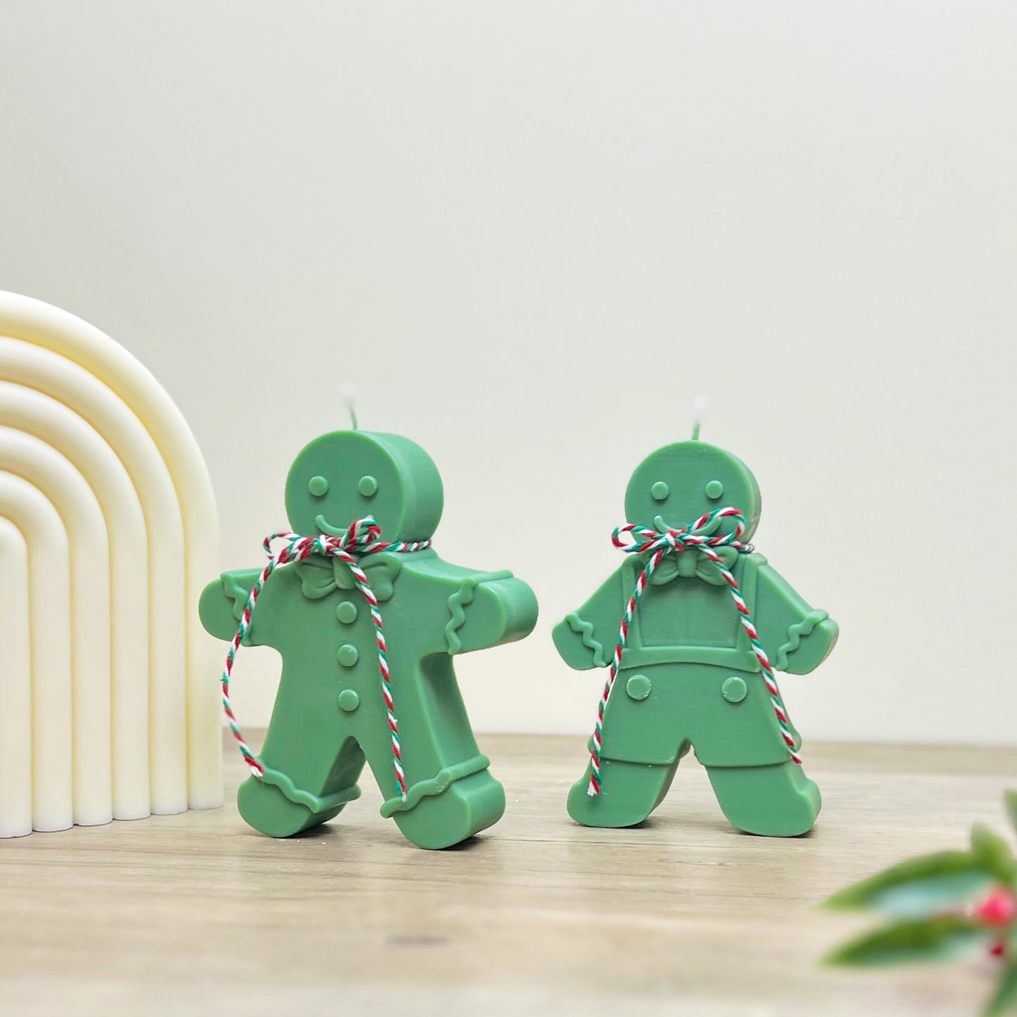 Green Christmas Gingerbread Candles - Festive Gingerbread Man Candle