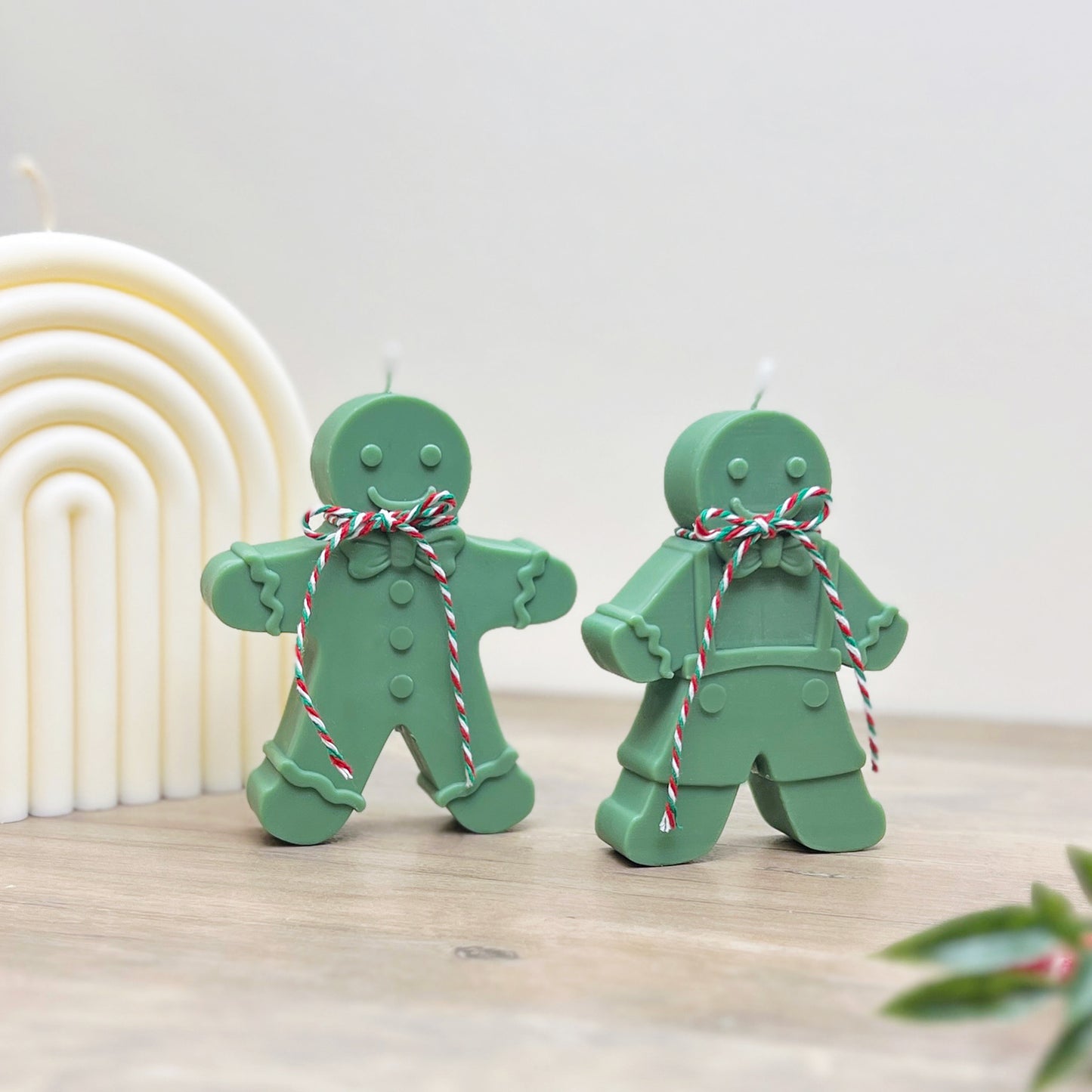 Green Christmas Gingerbread Candles - Festive Gingerbread Man Candle