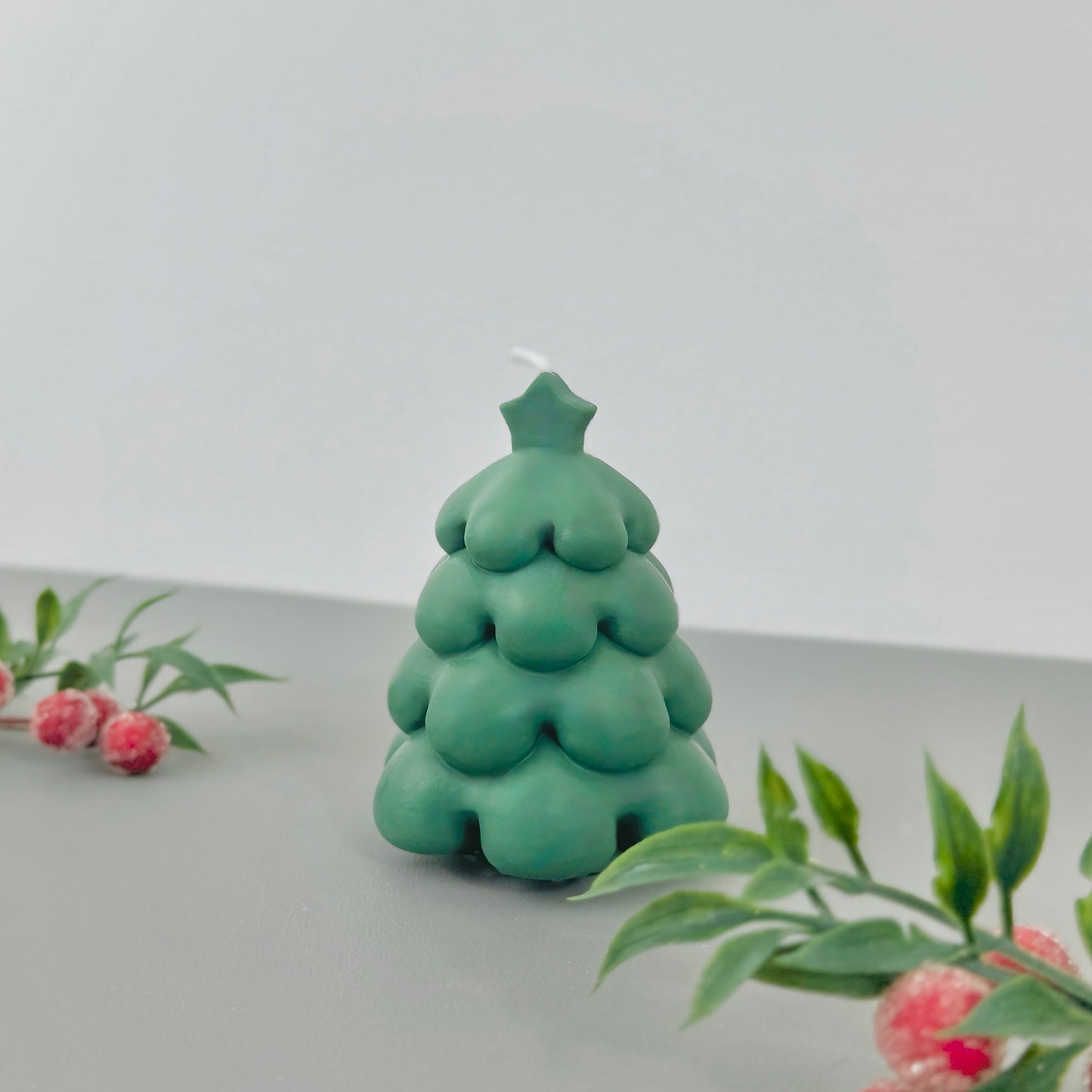 Green Christmas Tree Candle – Festive Decorative Candle & Gift