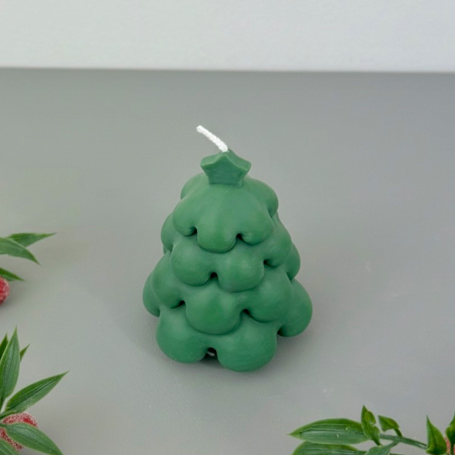 Green Christmas Tree Candle – Festive Decorative Candle & Gift