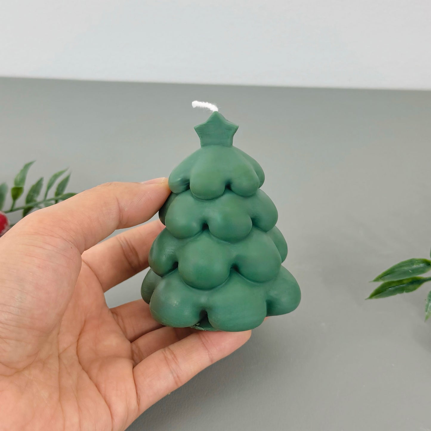 Green Christmas Tree Candle – Festive Decorative Candle & Gift