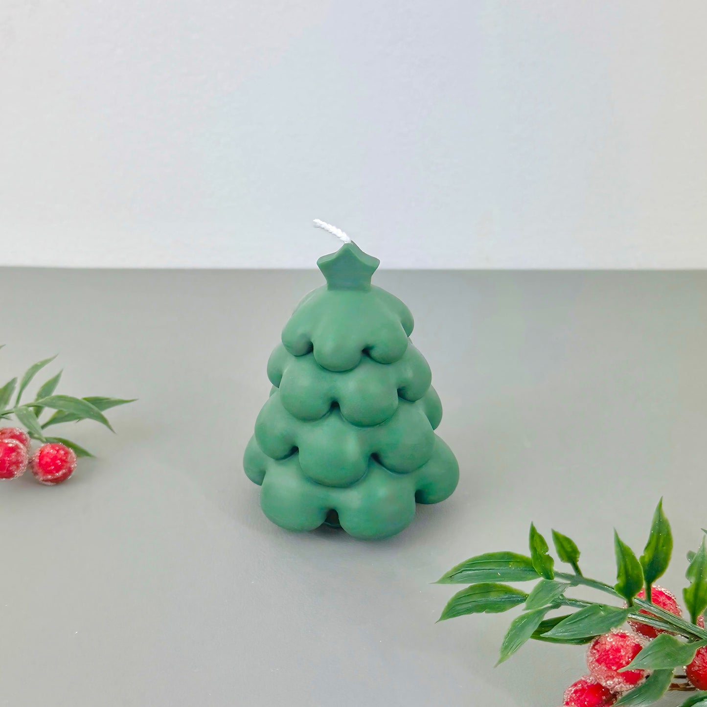 Green Christmas Tree Candle – Festive Decorative Candle & Gift