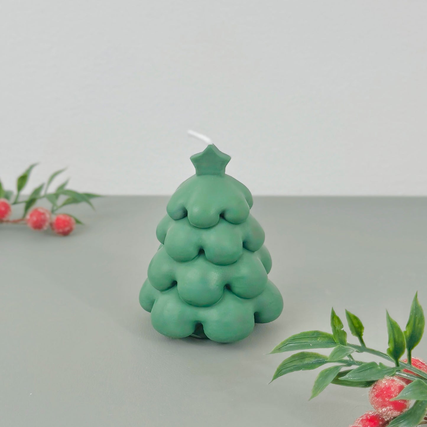 Green Christmas Tree Candle – Festive Decorative Candle & Gift