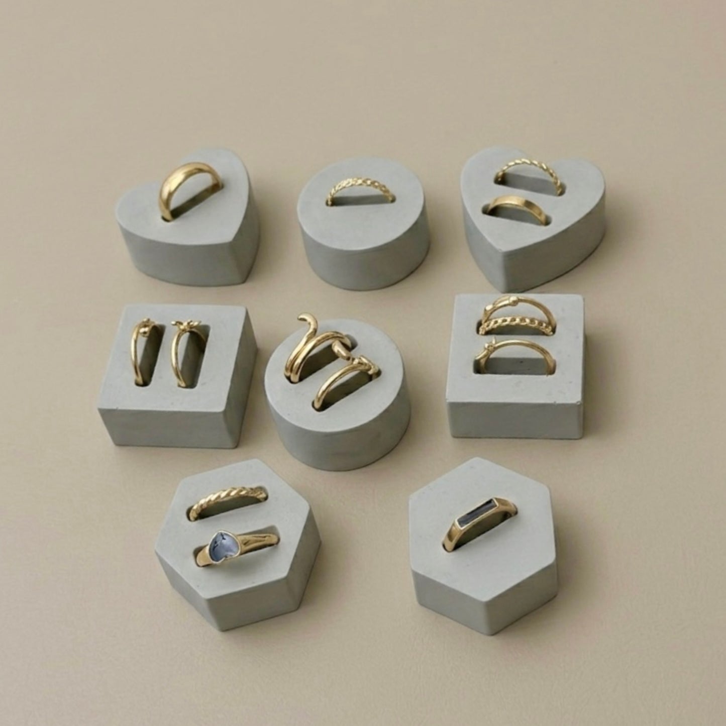 Set of 8 Ring Holders - Modern Ring Stands