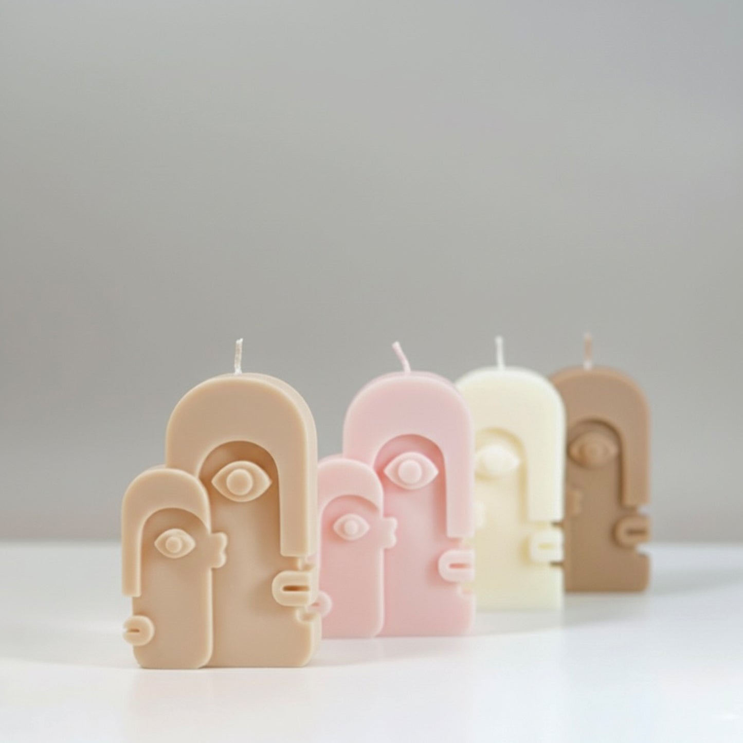 Abstract Soy Candle with Face Design - Moaie Face Shape Candles - Aesthetic Candles