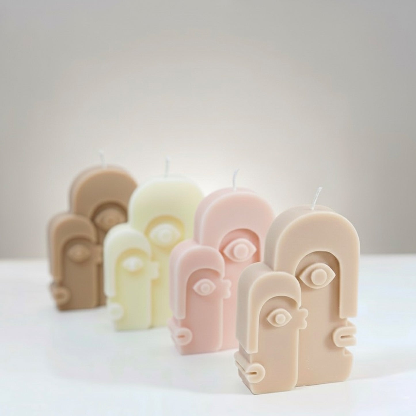 Abstract Soy Candle with Face Design - Moaie Face Shape Candles - Aesthetic Candles
