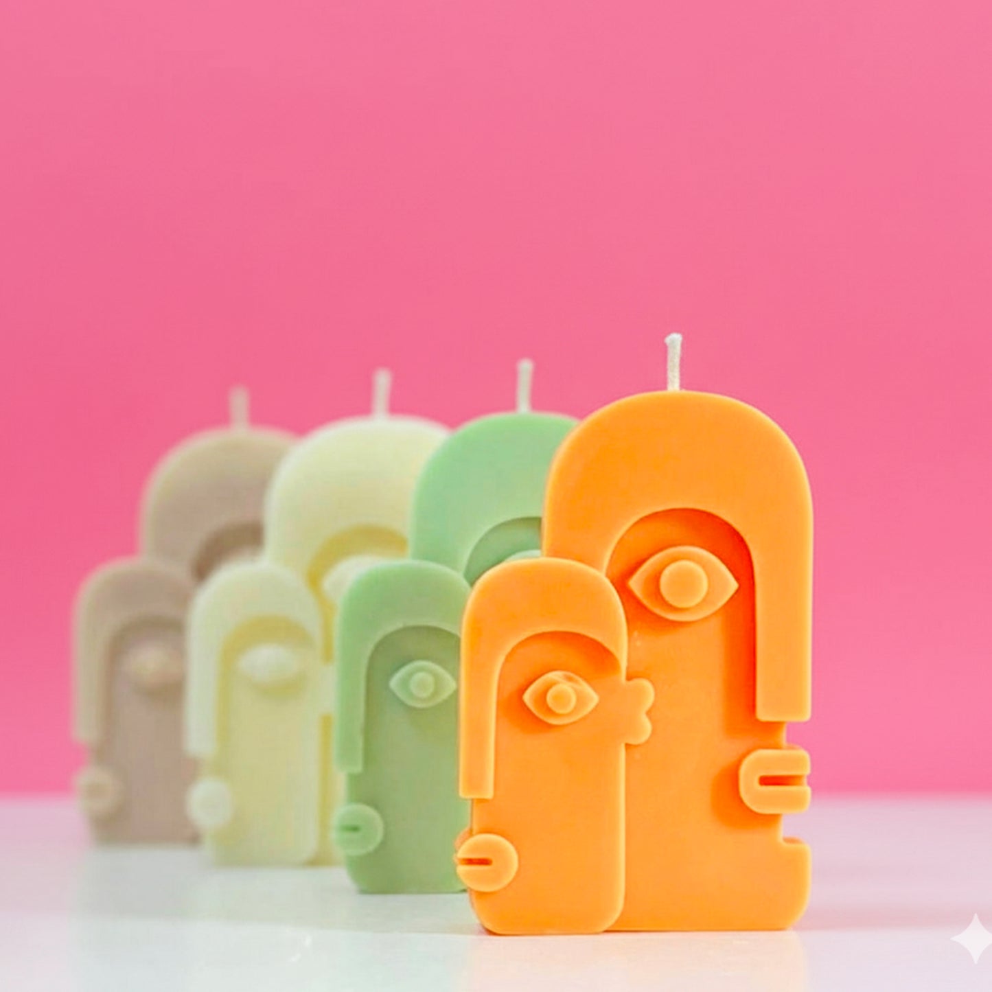Abstract Soy Candle with Face Design - Moaie Face Shape Candles - Aesthetic Candles