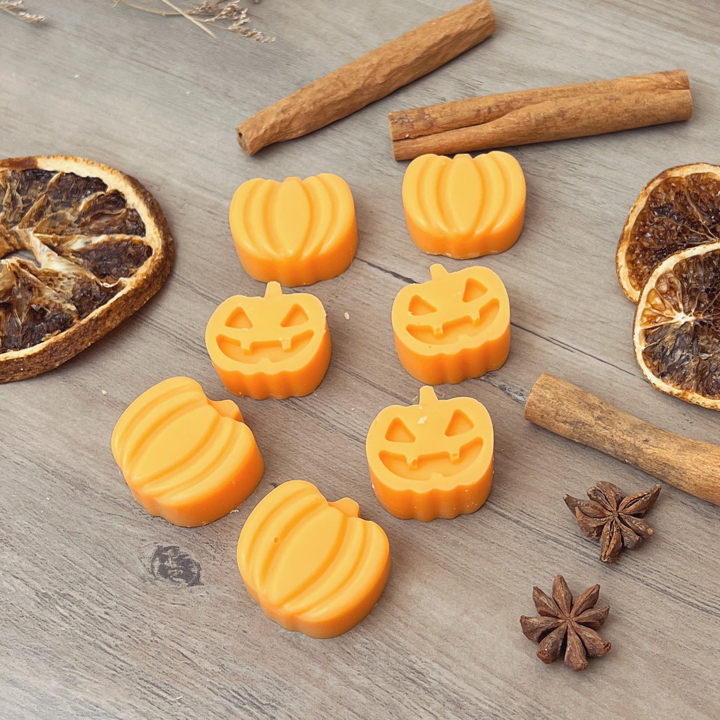 Pumpkin Spice Halloween Wax Melts - Soy Wax Melt - Orange Halloween Pumpkins