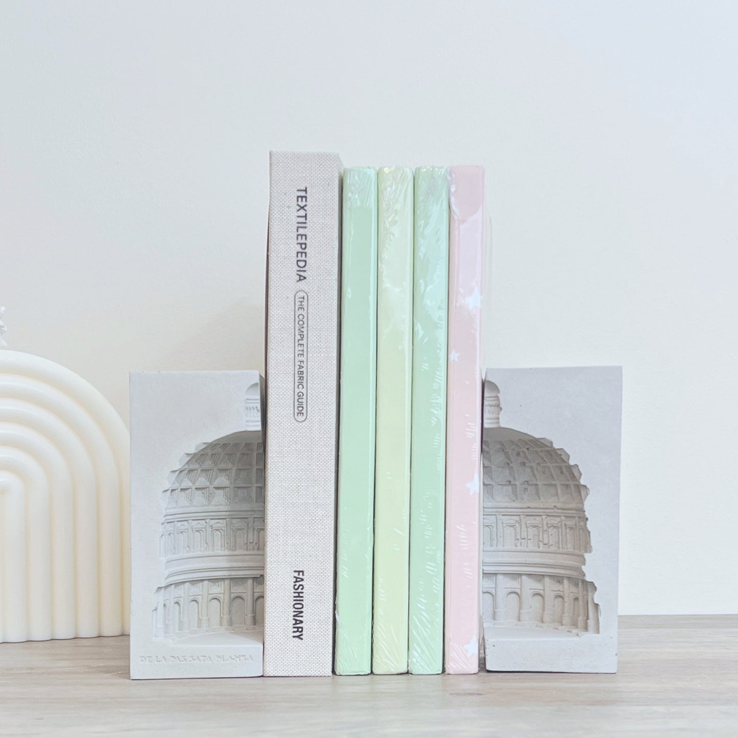 Concrete Book Ends - Roman Architecture Bookends - Decorative Book Organisers