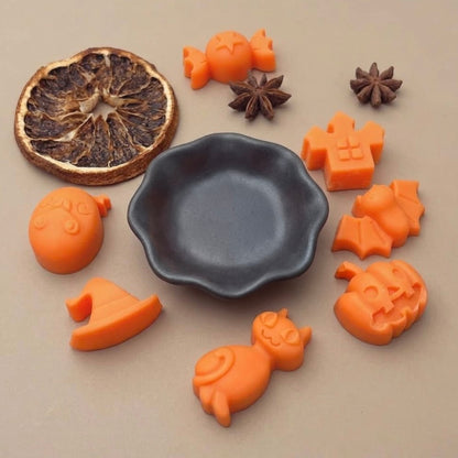 Apple & Cinnamon Halloween Wax Melts Set of 8