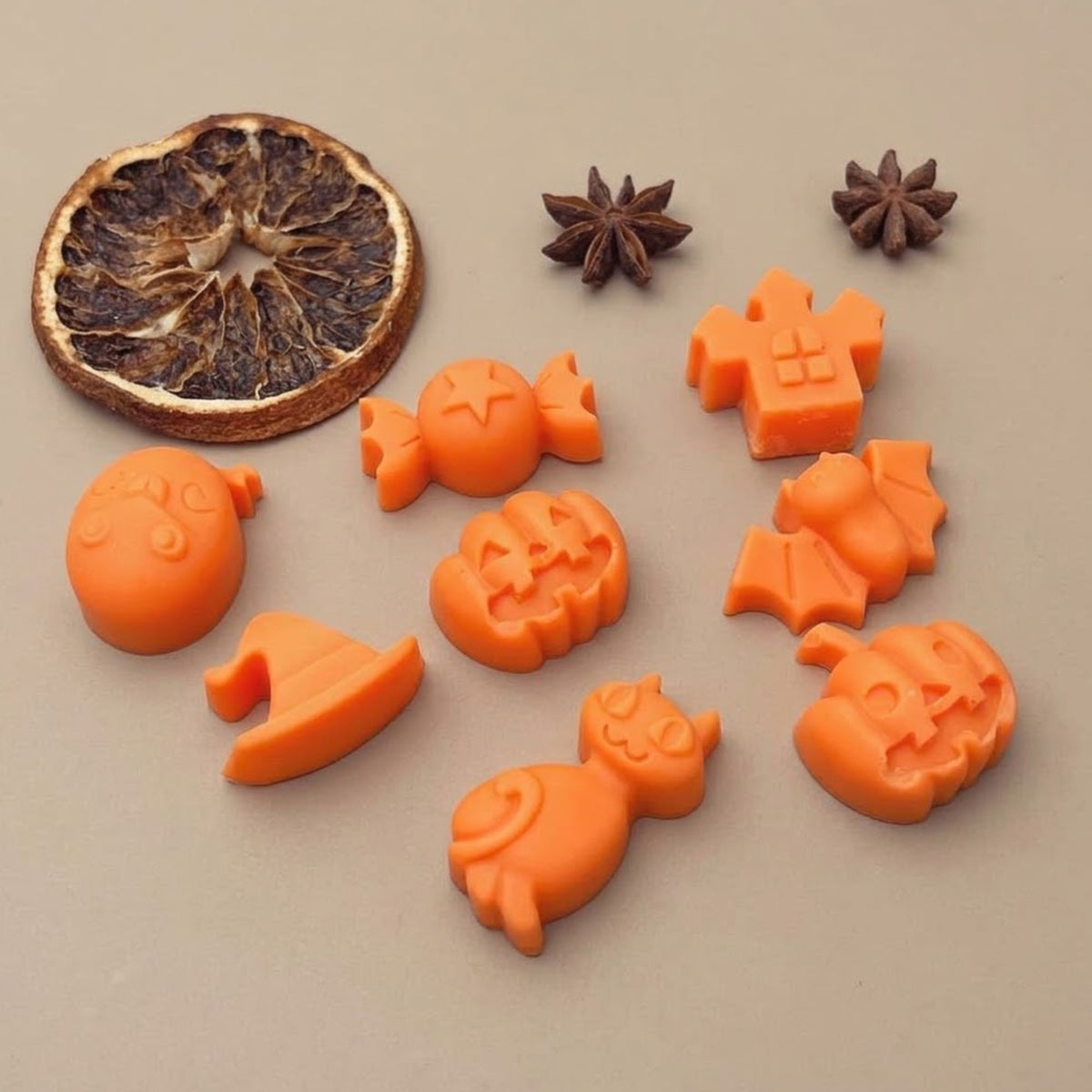 Apple & Cinnamon Halloween Wax Melts Set of 8