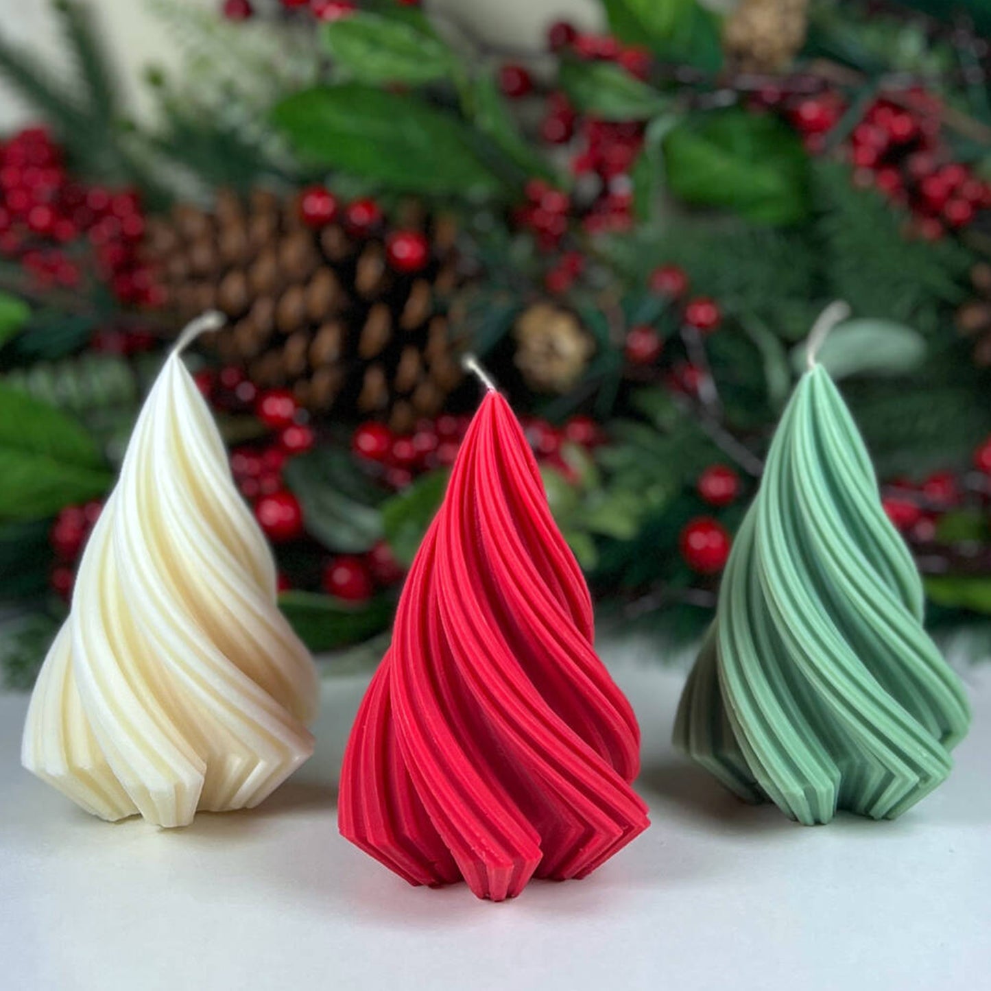 Swirly Christmas Tree Candle - Christmas Tree Decoration - Xmas Trees