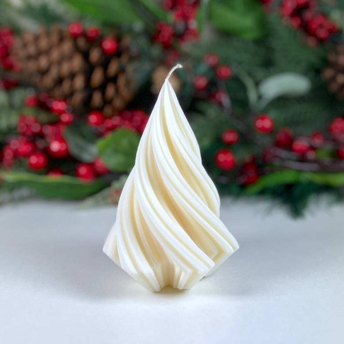 Swirly Christmas Tree Candle - Christmas Tree Decoration - Xmas Trees