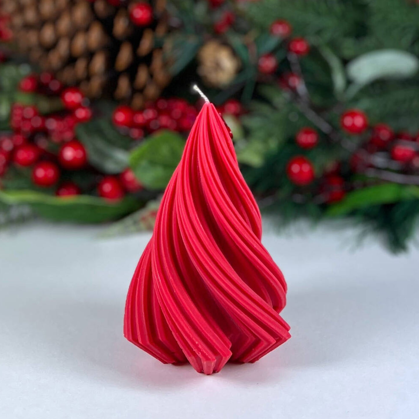 Swirly Christmas Tree Candle - Christmas Tree Decoration - Xmas Trees