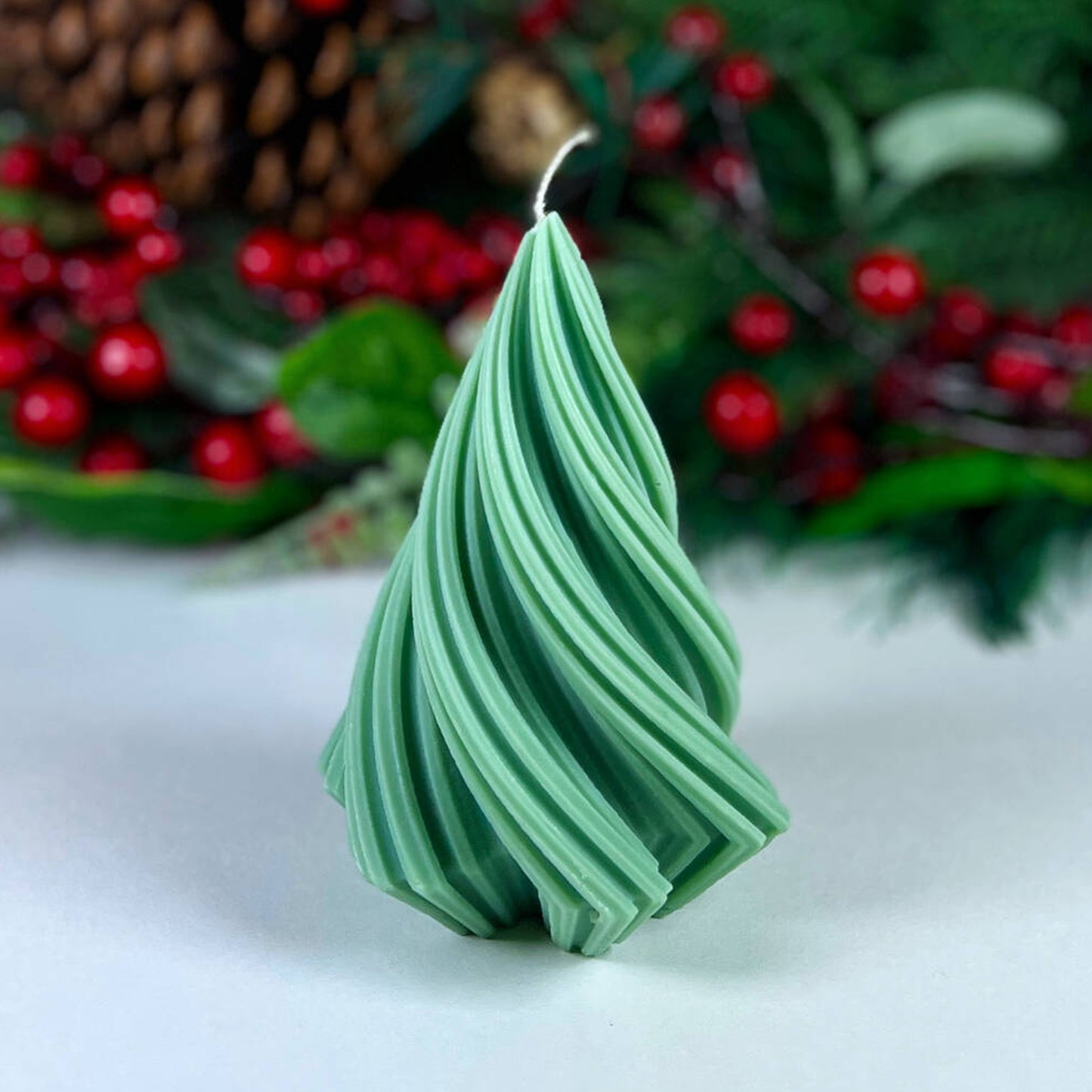 Swirly Christmas Tree Candle - Christmas Tree Decoration - Xmas Trees