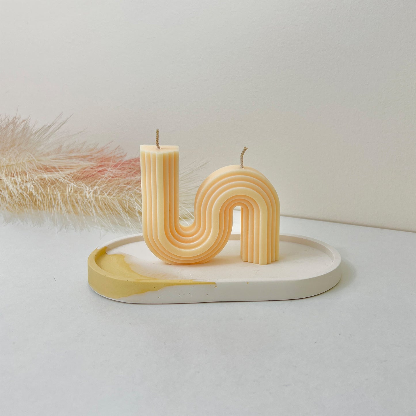 Wavy Double Wick Candle - Minimalist Home Decor Aesthetic Candle - 2 Wick Soy Candles